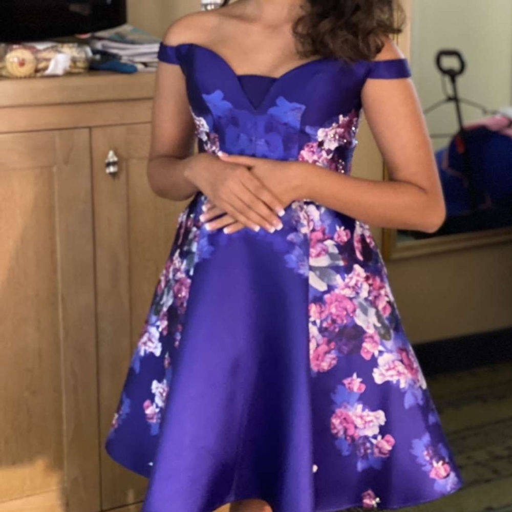 Sherri hill